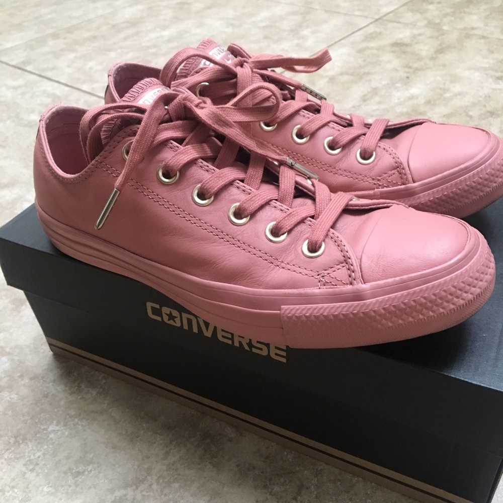 Converse Chuck Taylor All ⭐️ Blush Leather Sneaker